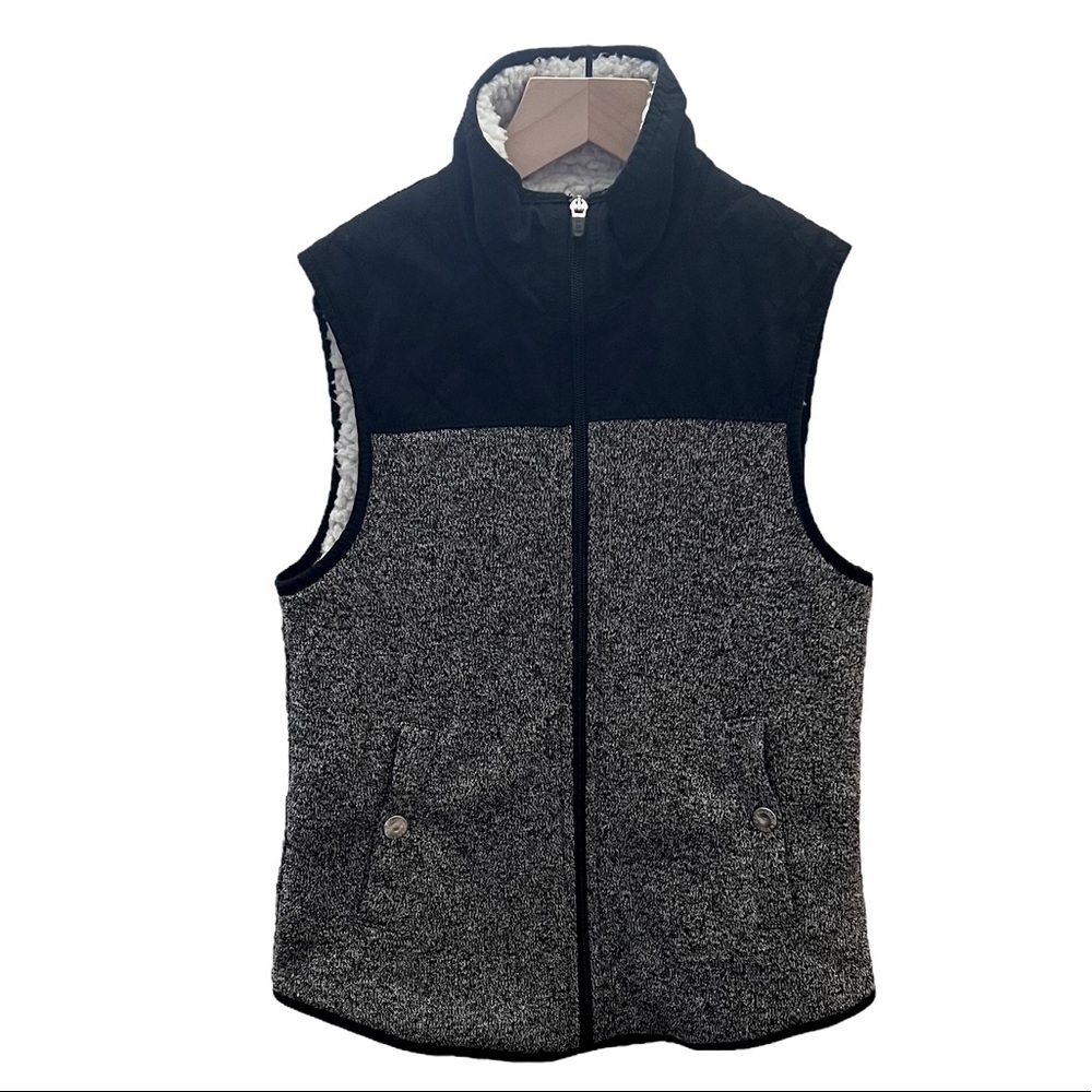 Abercrombie & Fitch Sherpa Lined Vest | Quilted Upper | Two Toned